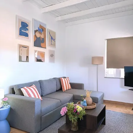 Nereid * Fanes (Rhodes)